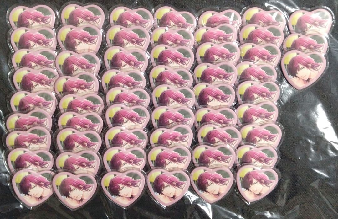 缶バッジカバー付き　ドラマト　服部　ハート缶バッジ