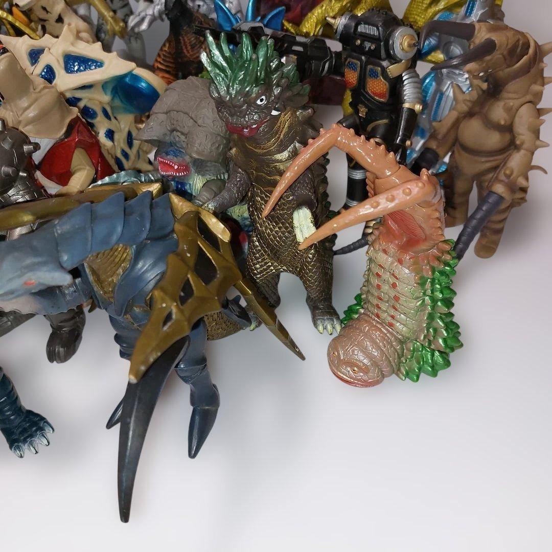 ウルトラマン　旧ウルトラ怪獣まとめ売り　キングギドラ、モゲラ他 当時物ソフビ
