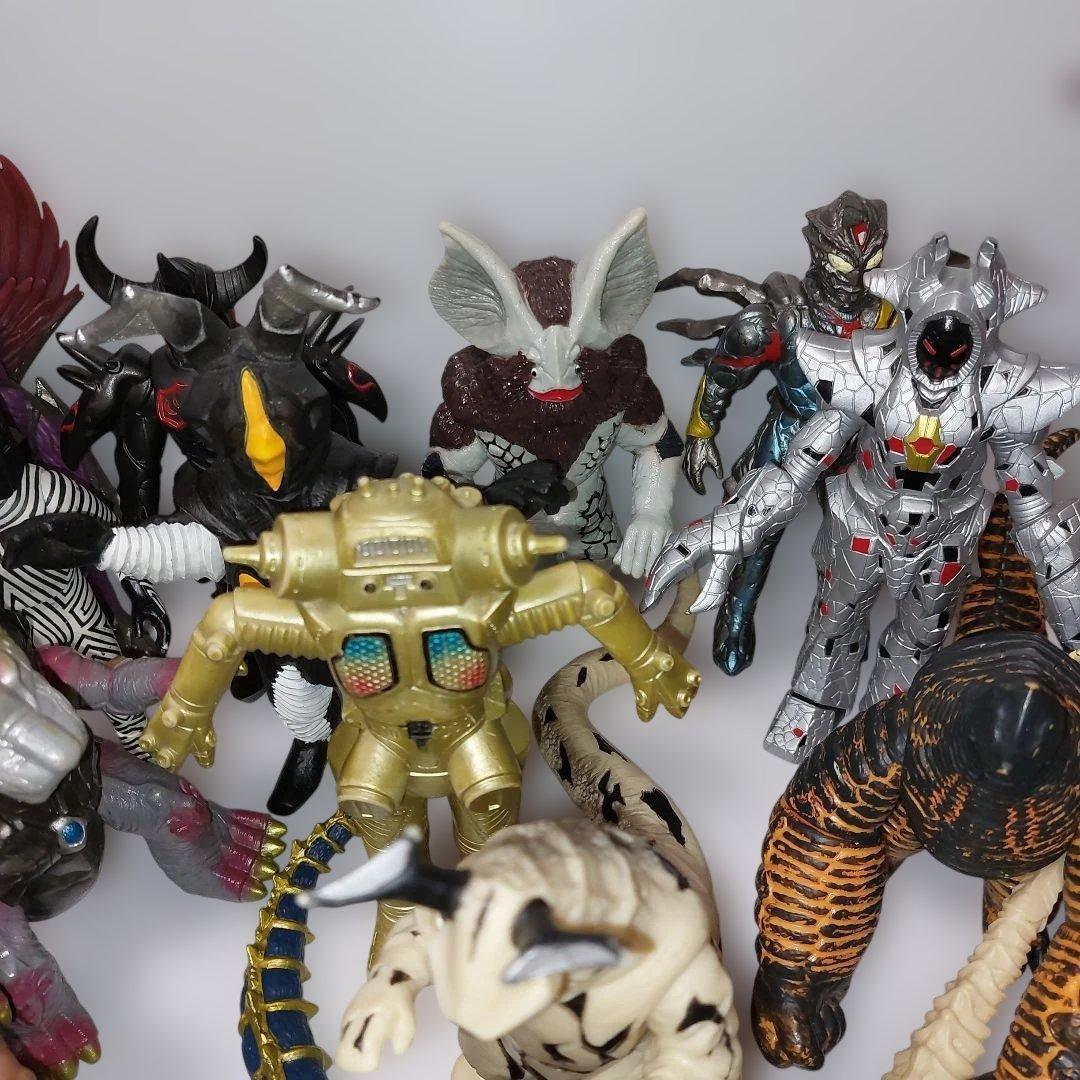 ウルトラマン　旧ウルトラ怪獣まとめ売り　キングギドラ、モゲラ他 当時物ソフビ