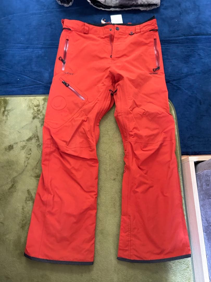 スキー・スノーボード ウェア　VOLCOM