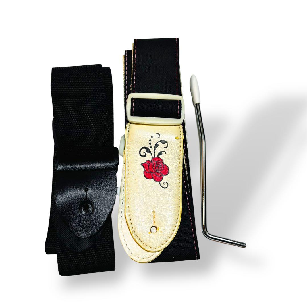 【希少な純正ケース付】ジプシーローズ エレキギター ラメ入 女性向けギター