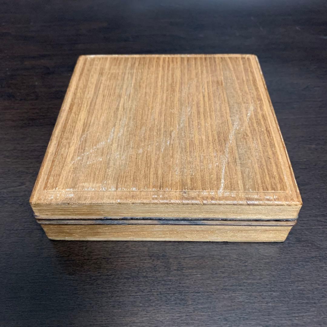 《アンティーク・希少レア》《送料無料》⭐︎金剛力士仁王像文四角 銅鍔　木箱付き♪⭐︎