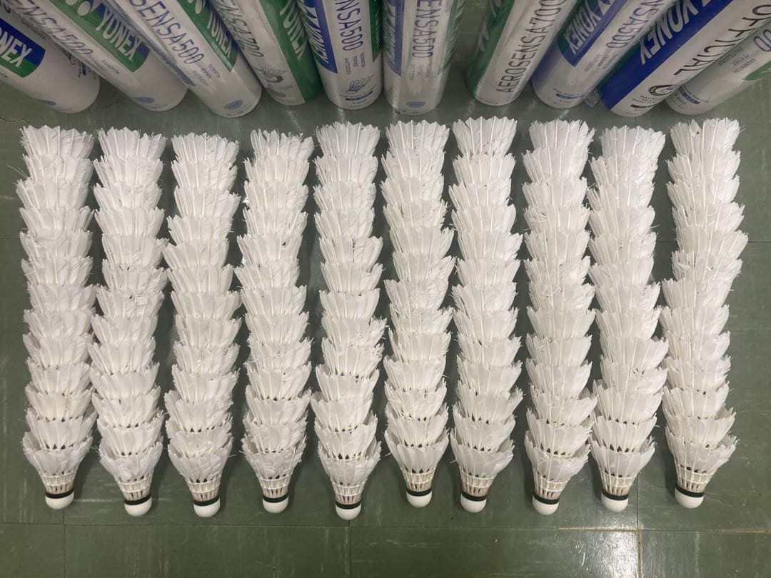 ニューオフィシャルなど　ノック用シャトル130個①