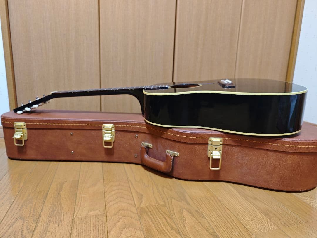 Gibson 1950s J-45 純正品ハードケース付き