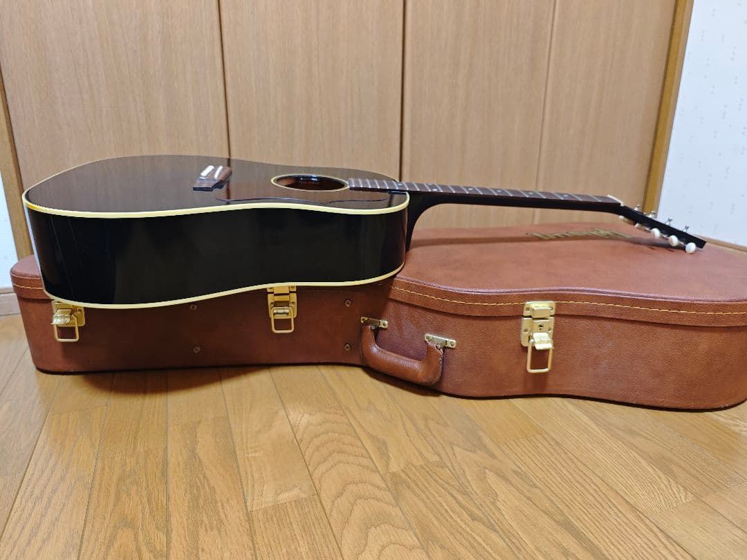 Gibson 1950s J-45 純正品ハードケース付き