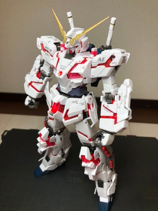 MGフルアーマー・ユニコーンガンダム(レッドカラーVer) 無塗装