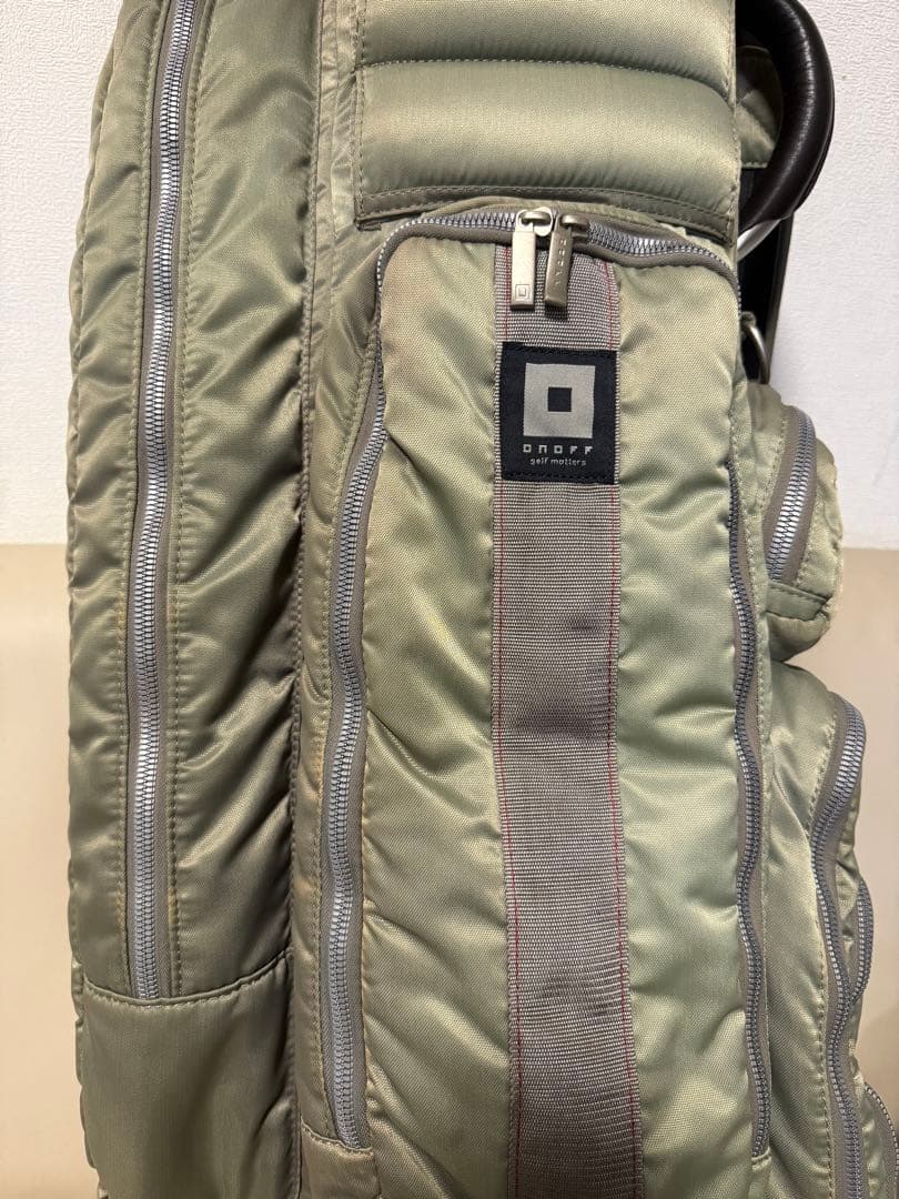 【送料込み】大人気完売品　廃盤希少　オノフ　ONOFF キャディバッグ