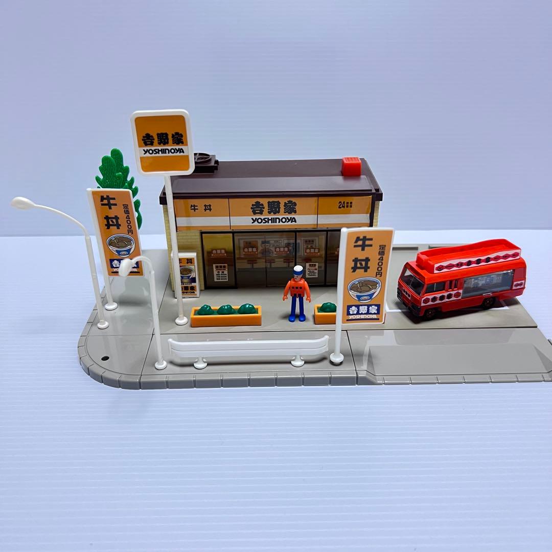 【旧商品】トミカタウン吉野家【箱・付属品有り】