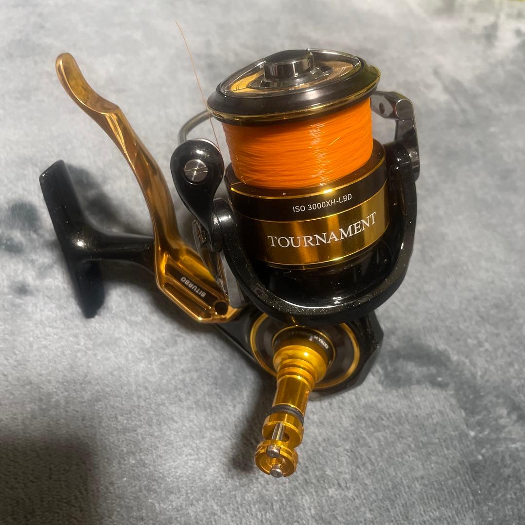 22TOURNAMENT ISO 3000XH-LBD スピニングリール