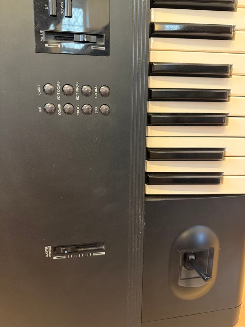 【引取限定】KORG M1