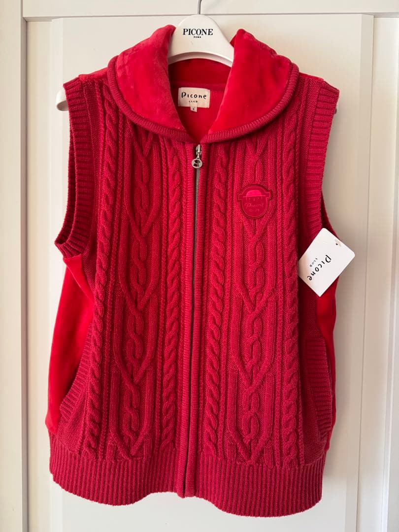 Picone レディース ベスト レッド サイズI 39000円プラス➕税