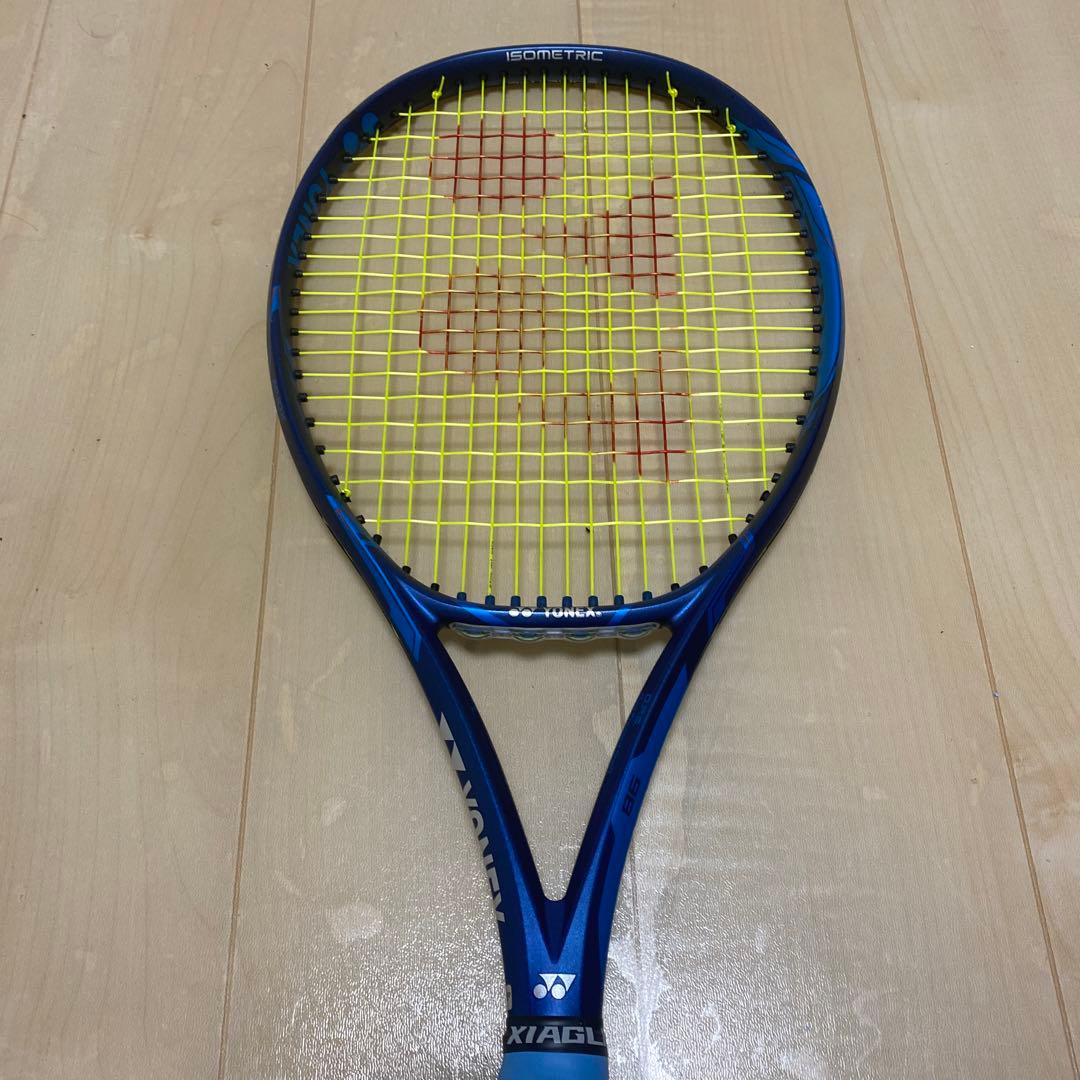 【送料無料_即日発送】硬式テニス　ヨネックス　EZONE98 G4 305g