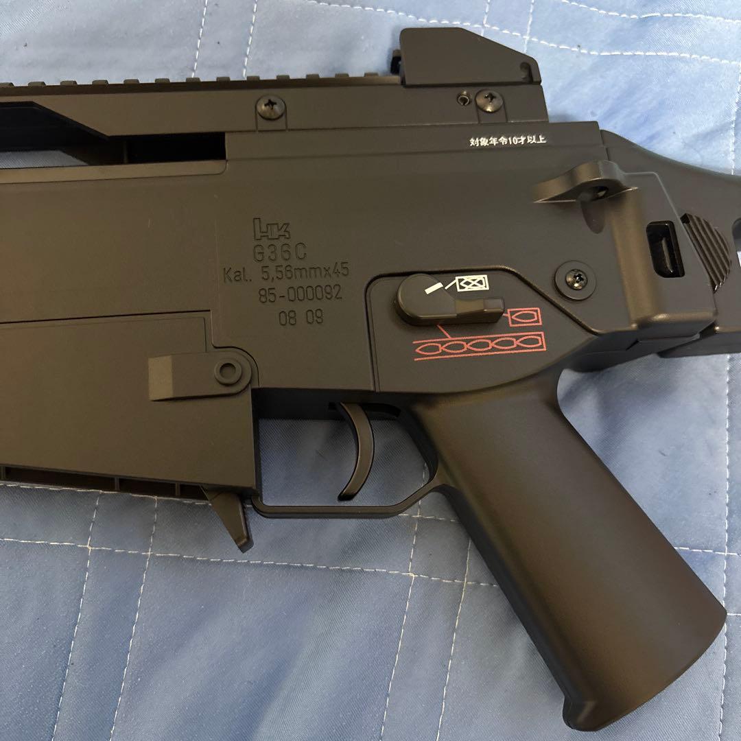 新品未使用です！！サブマシンのエアガンです！！