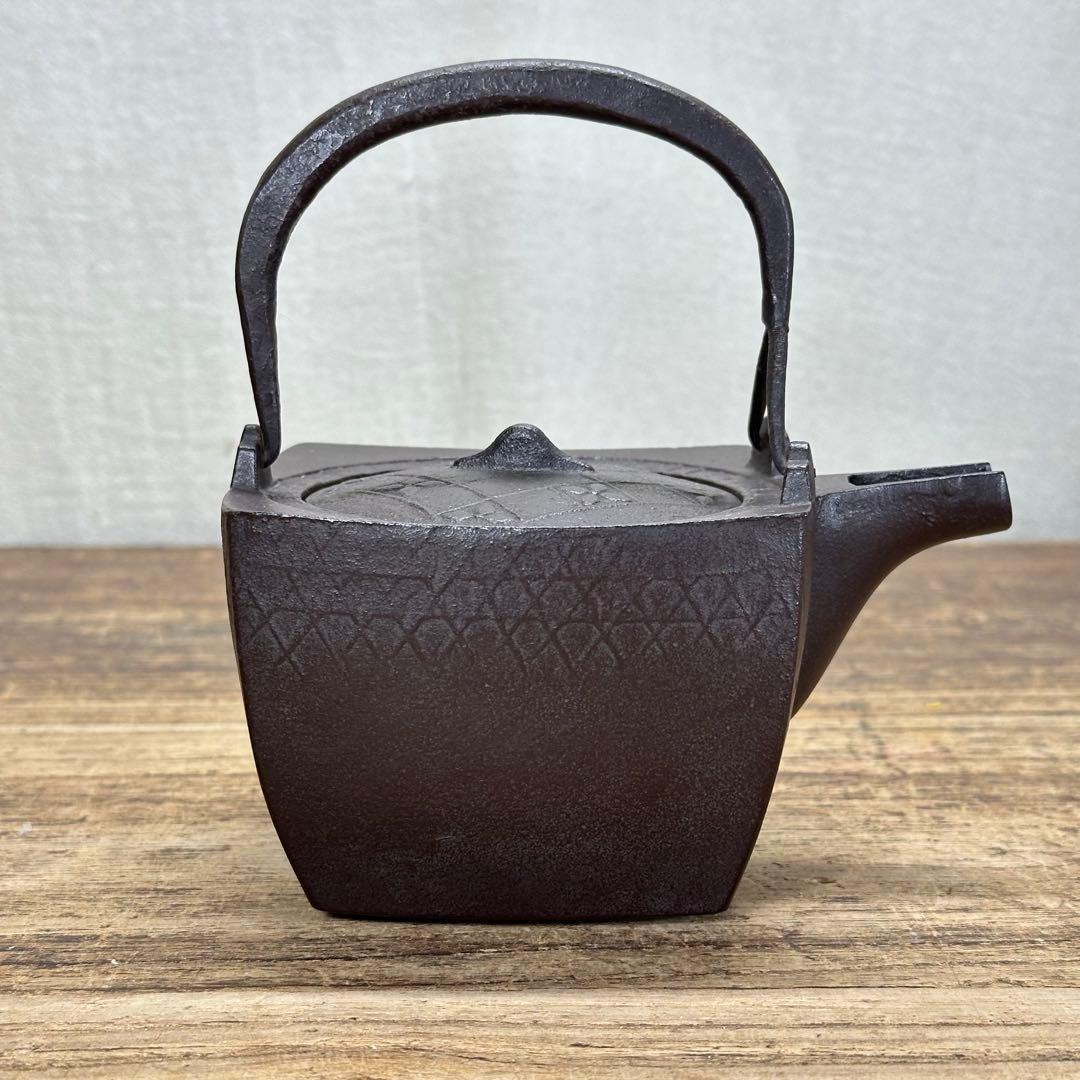 a724 送料込 遠州公好 檜垣地紋 四方絢鍋 金襴手蓋 御釜師 浄清造 共箱