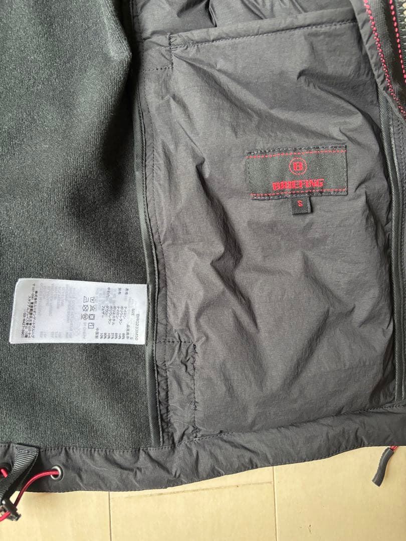 超美品　BRIEFING ブリーフィング　ダウンベスト　黒