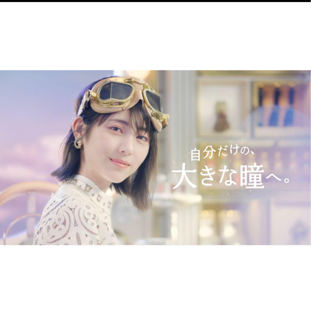 資生堂　マジョリカマジョルカ　額装品　額縁寸法32cm×29cm×1.5㎝色鉛筆