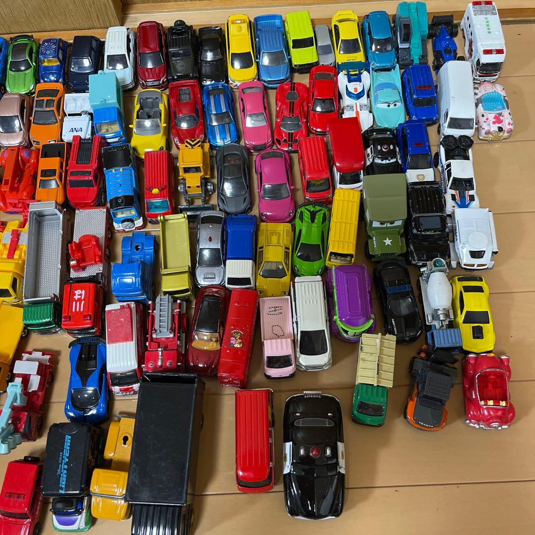 ミニカーコレクション 117台