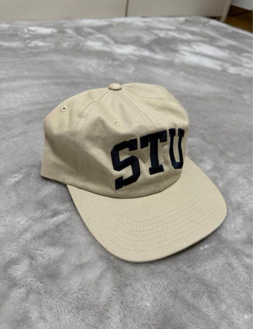 STUロゴ刺繍 ベージュキャップ