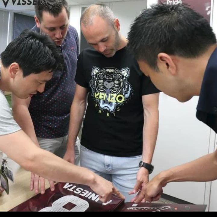 イニエスタ ヴィッセル神戸 2018限定 ユニフォームBOX