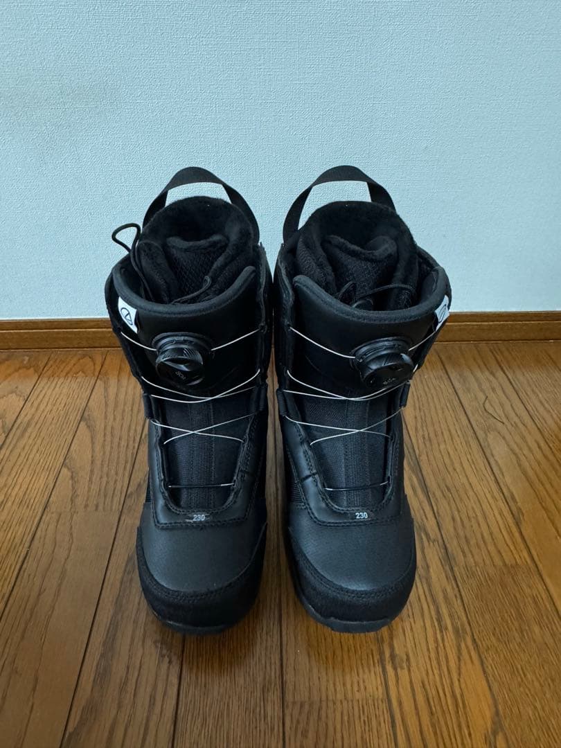 新品未使用　LASTARTS ラスターツ BOA 22.5cm-23.0cm