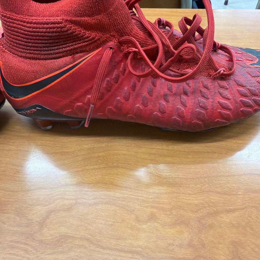 サッカースパイクナイキハイパーヴェノム