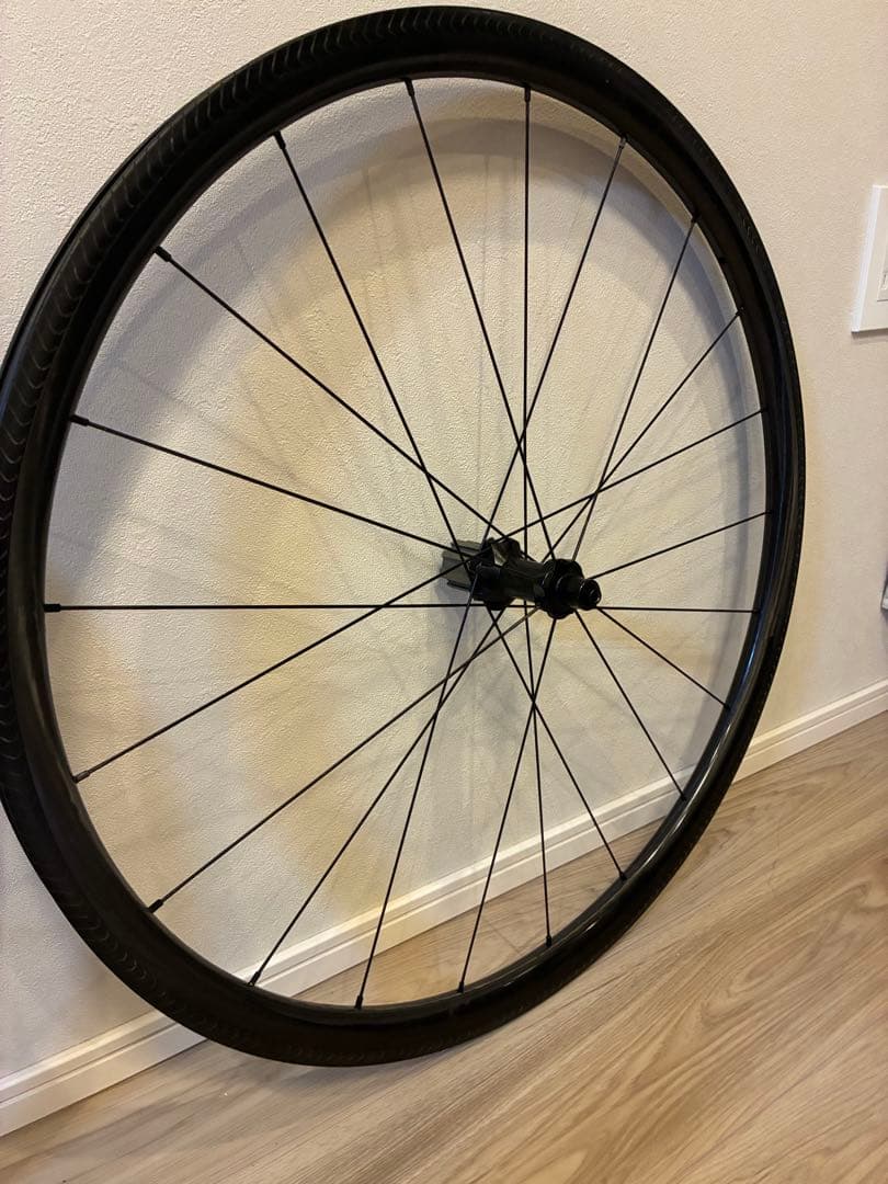 軽量中華製カーボン30mmホイール シマノ＋カンパニョーロ兼用 1100g 美品