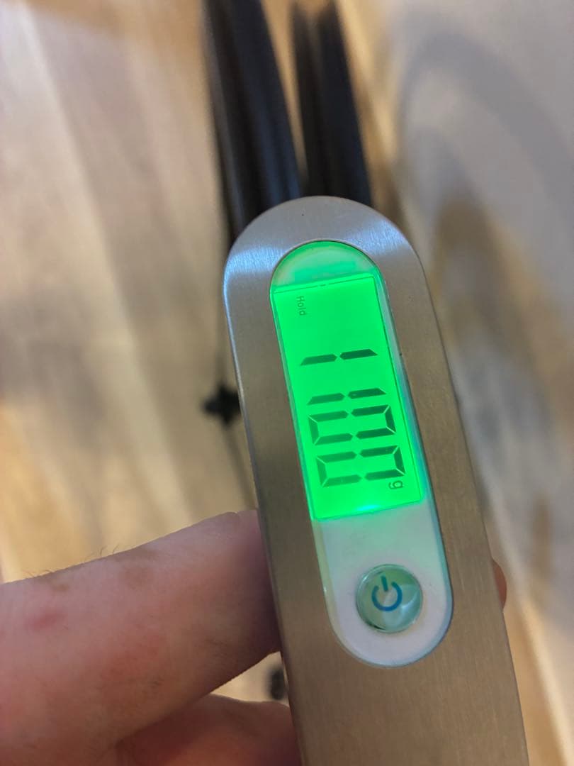 軽量中華製カーボン30mmホイール シマノ＋カンパニョーロ兼用 1100g 美品