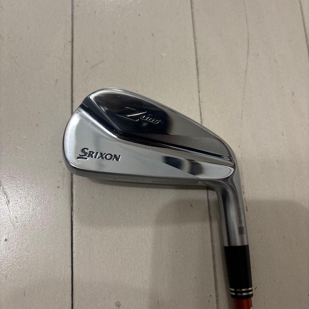 最終値下げ　スリクソン　ZU65 ユーティリティ 23度　4u