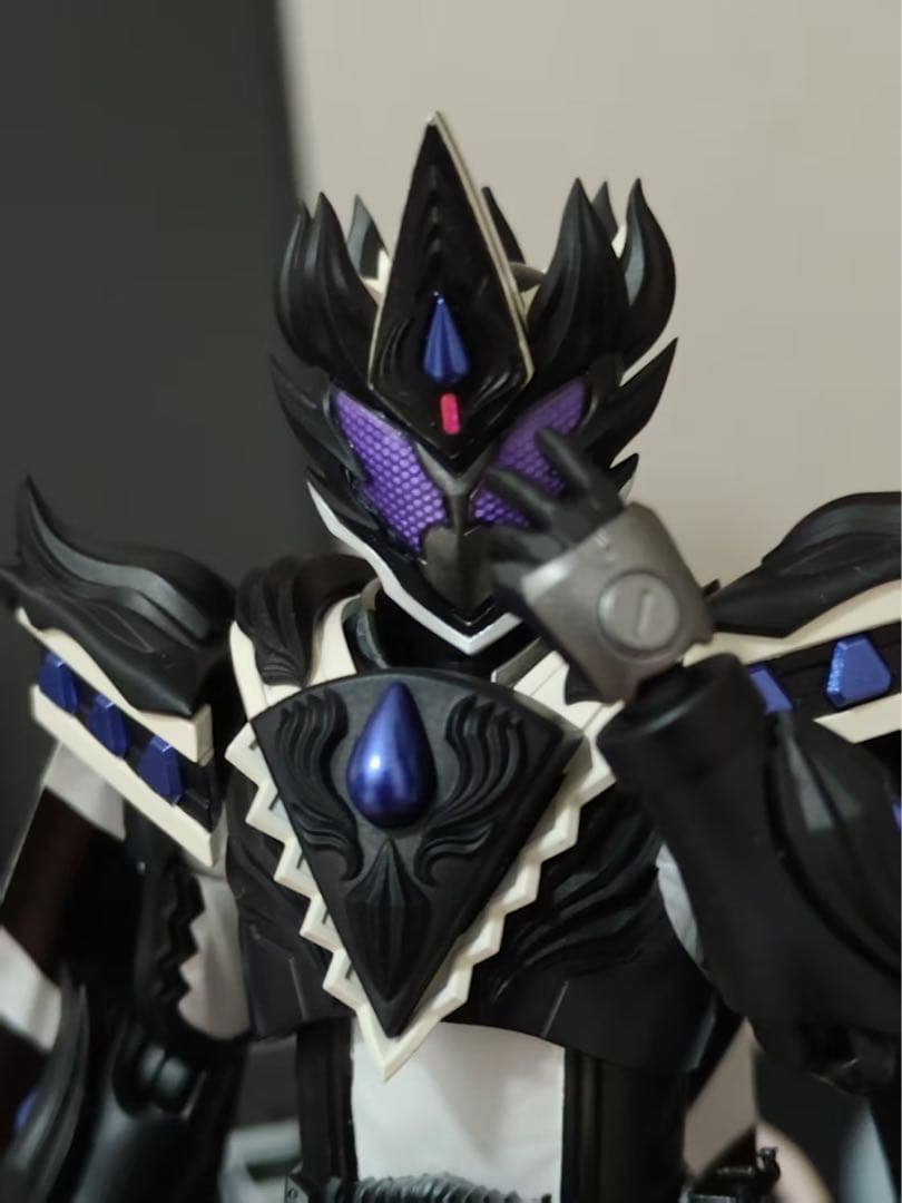 「ガレージキット」shf規格カスタム用　仮面ライダービターガヴ　キルシュトルテ