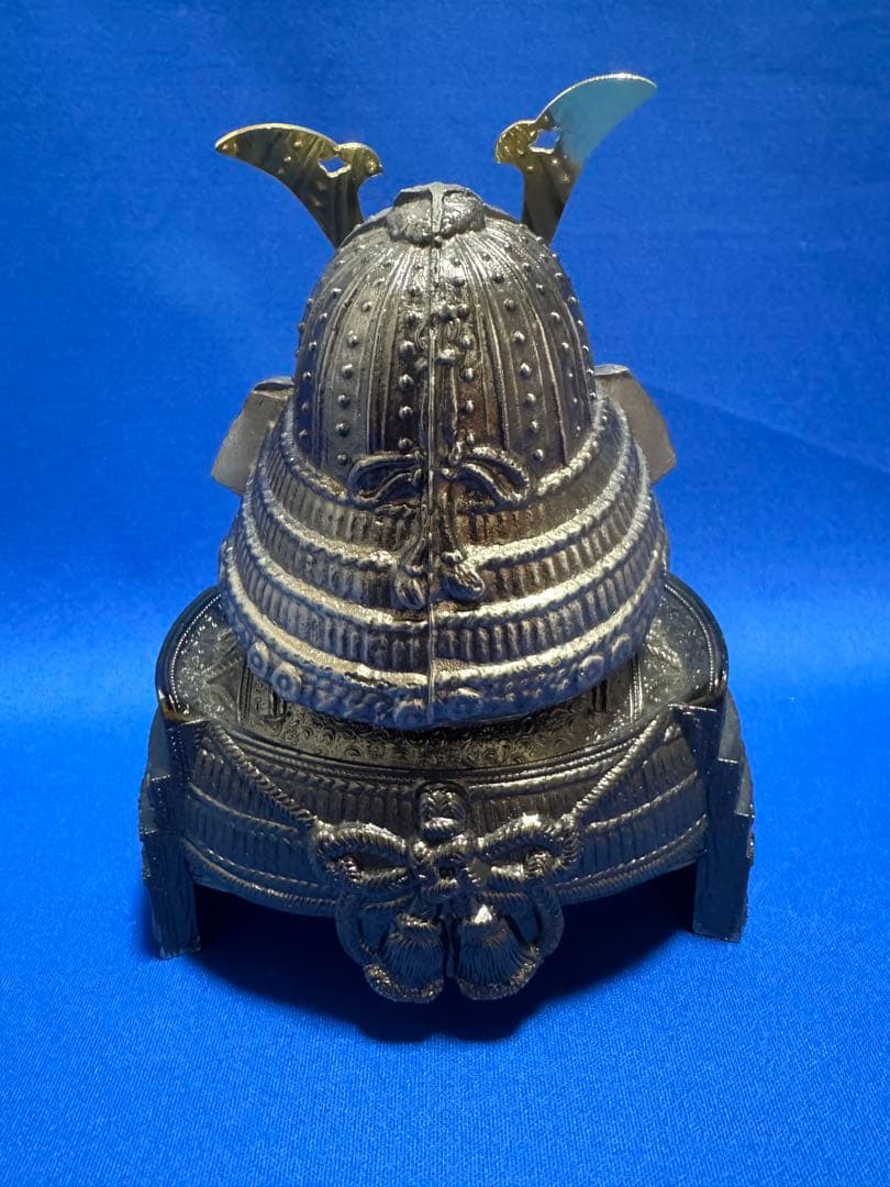 【貴重】ニッカウィスキー ボトルキャップ　カバー　 G&G 白 戦国武将 鎧兜