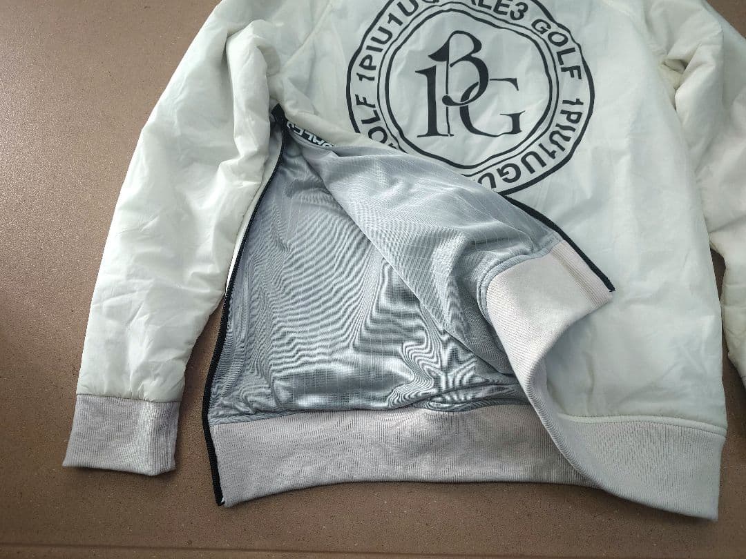 極暖 1PIU1UGUALE3 GOLF 特殊素材中綿 ブルゾン サイズ IV