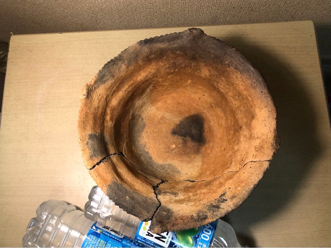 「縄文土器の欠片 No.525」です。