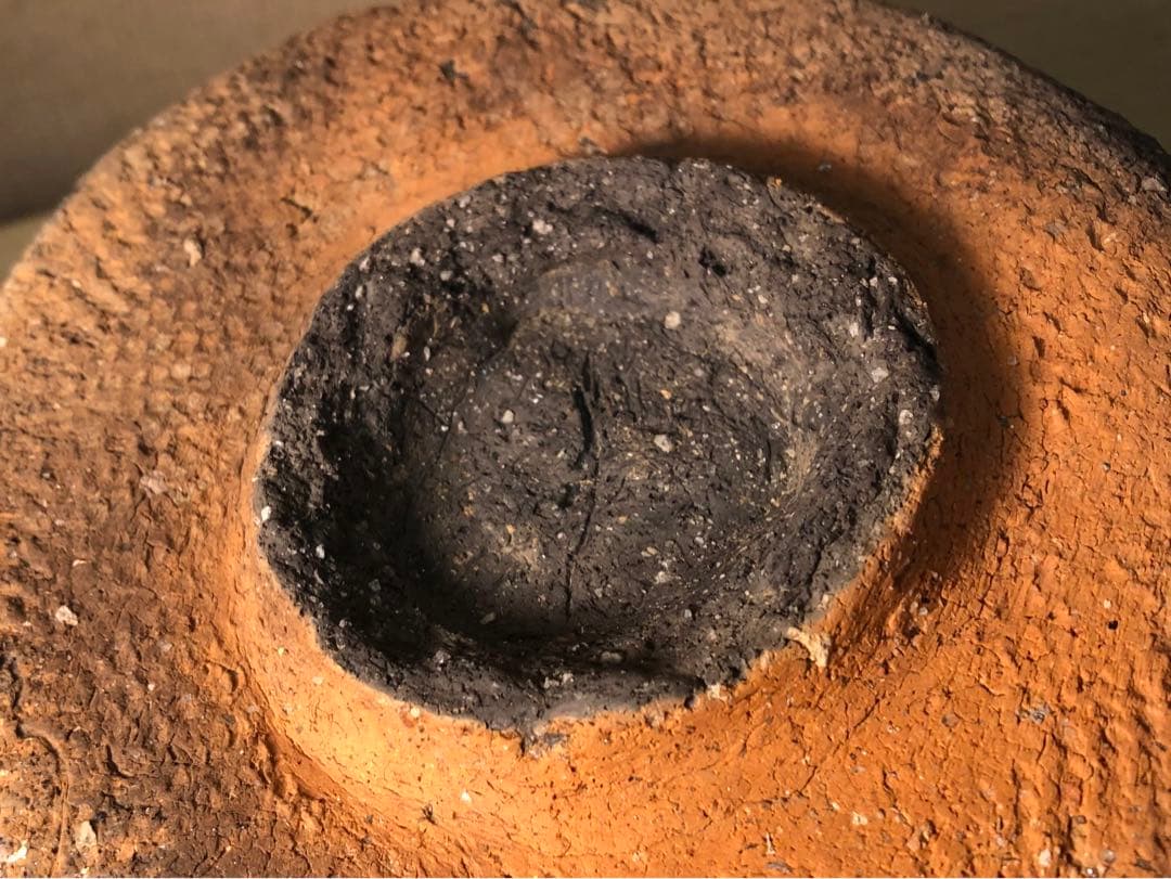 「縄文土器の欠片 No.525」です。