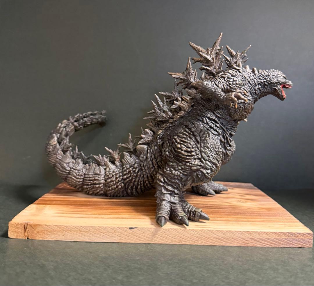 アオシマ　ゴジラ-1.0 全塗装　完成品