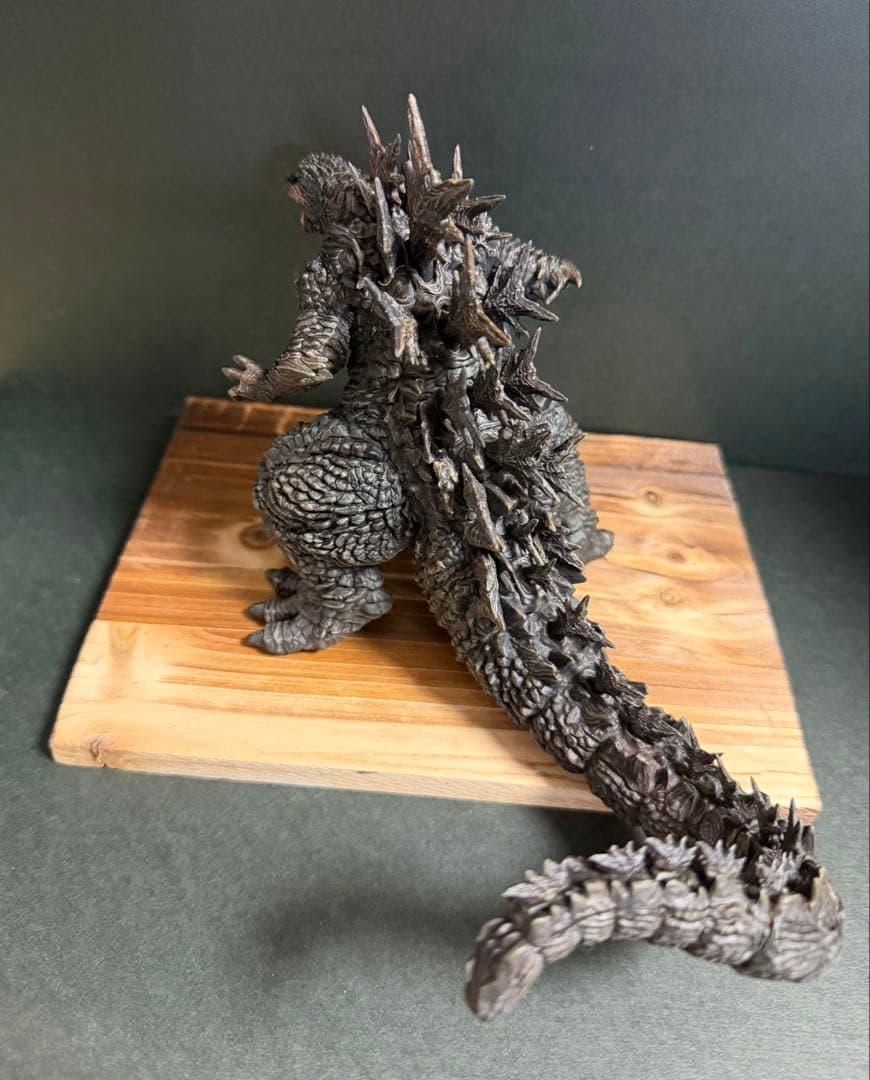 アオシマ　ゴジラ-1.0 全塗装　完成品