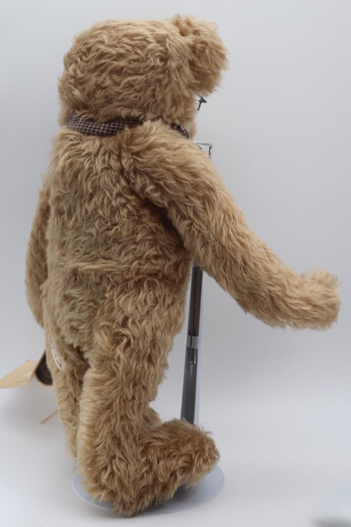 卒業帽をかぶった大きなテディベア 47cm アーティスト・ベア