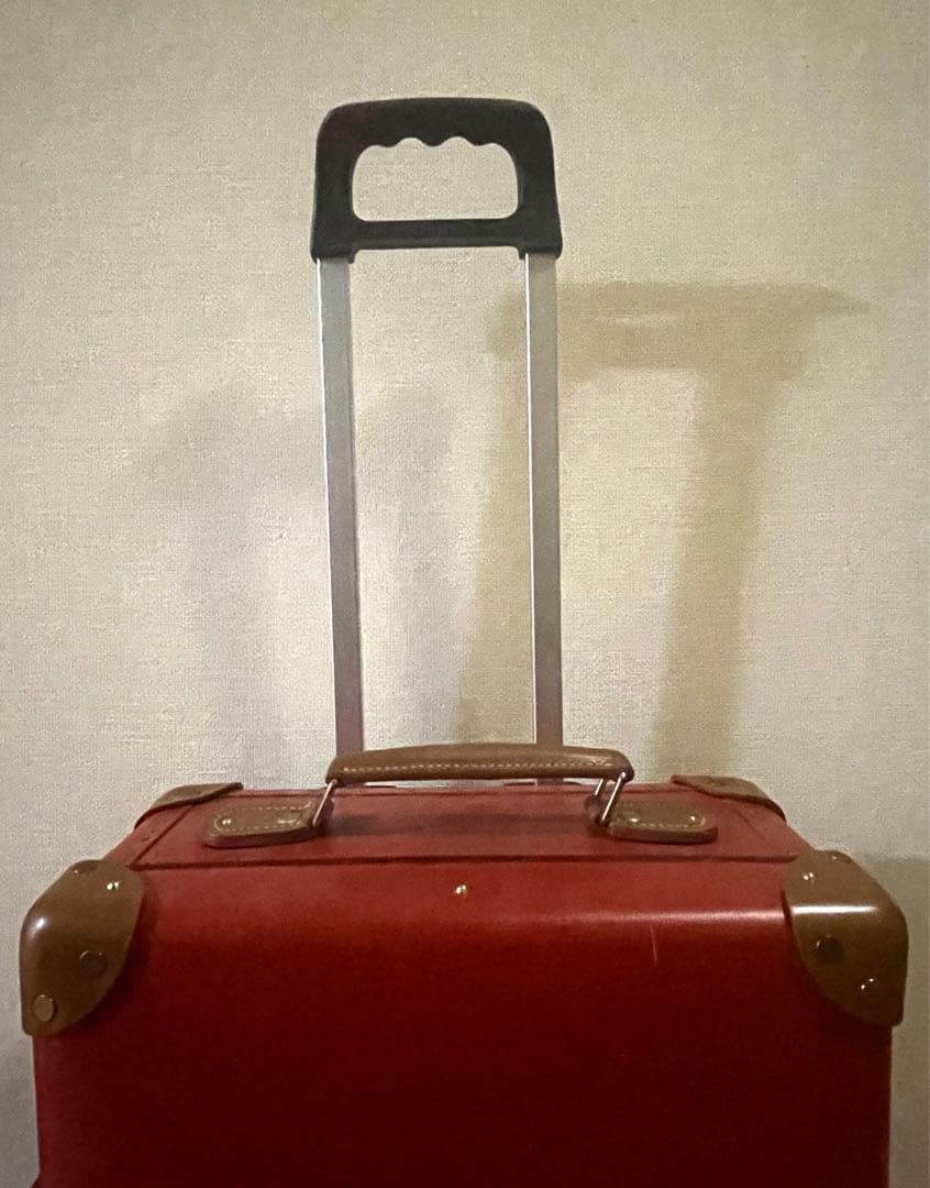 グローブトロッター　キャリーオン　スーツケース　レッド　正規品
