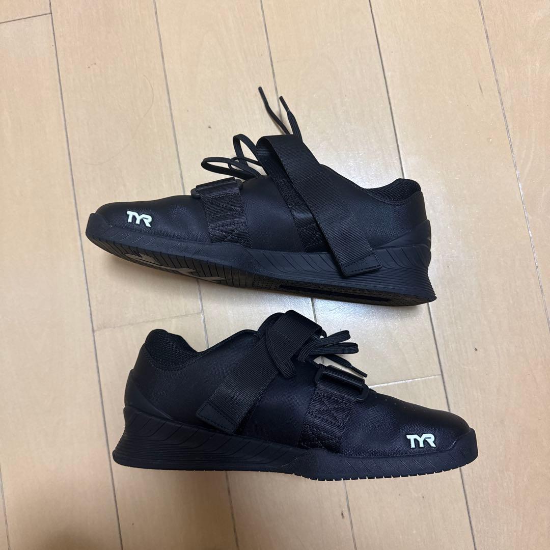 平塚麗桜選手着用モデル　TYR（ティア）L-1リフター