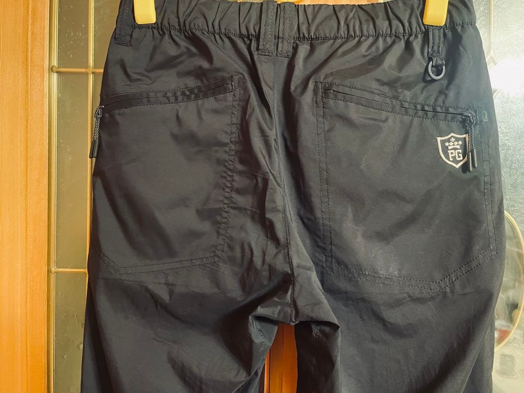 【正規品　美品】パーリーゲイツ蓄熱ナイロンパンツ　スニードパンツ　サイズ4 濃紺