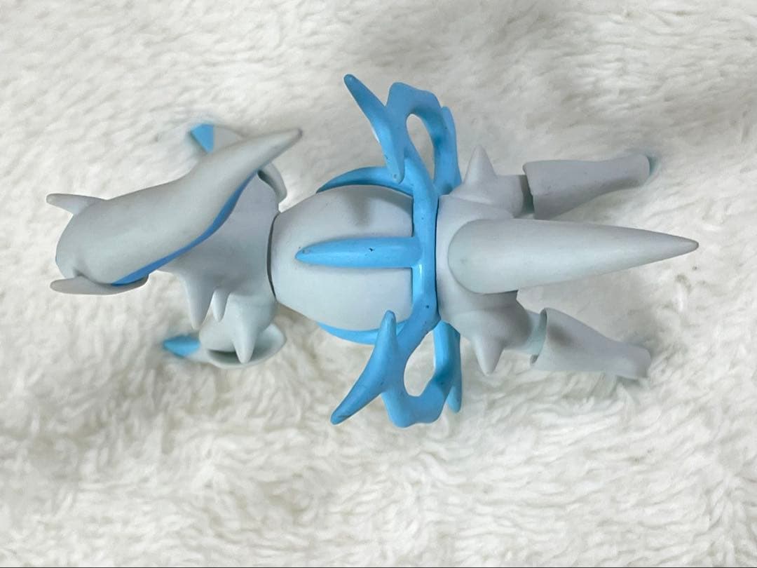 立体ポケモン図鑑　アルセウス　氷　フィギュア　ガチャ　レトロ