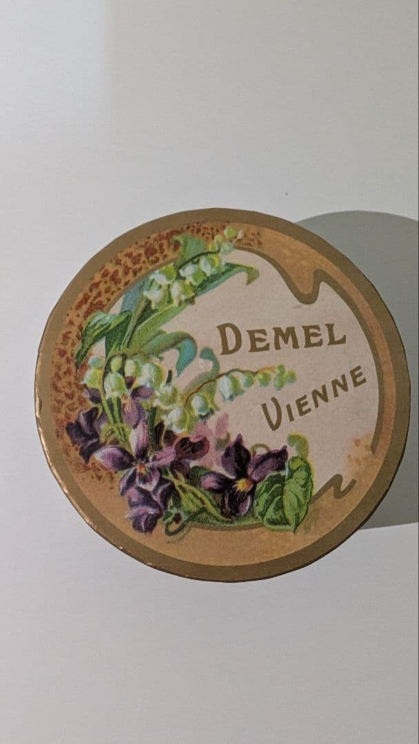 【新品】Demel （デメル）スミレの砂糖漬け 大（70g）　ウィーン　贈答向