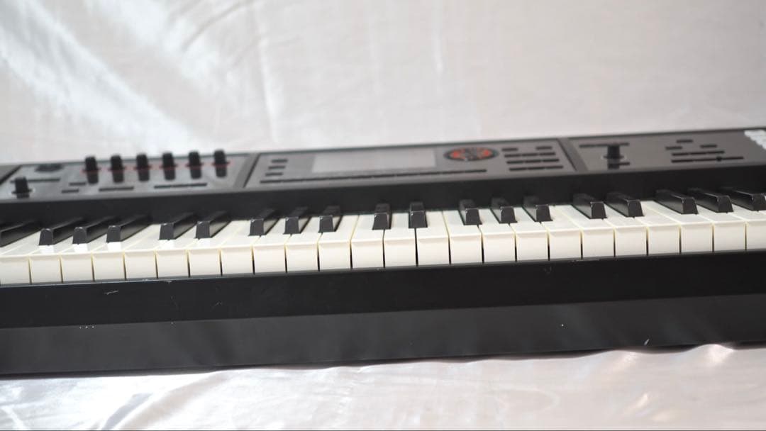 Roland FA-08 シンセサイザー ローランド