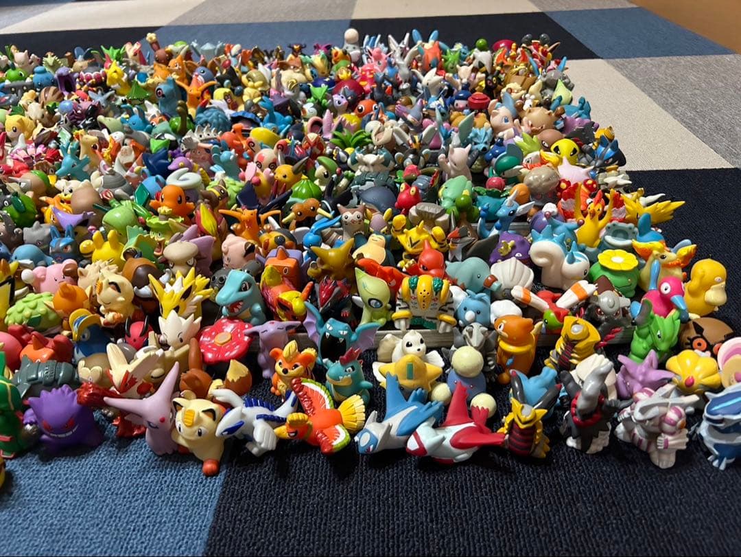 ポケモンキッズ 指人形 1996年〜2010年 666個 初代クリア付き