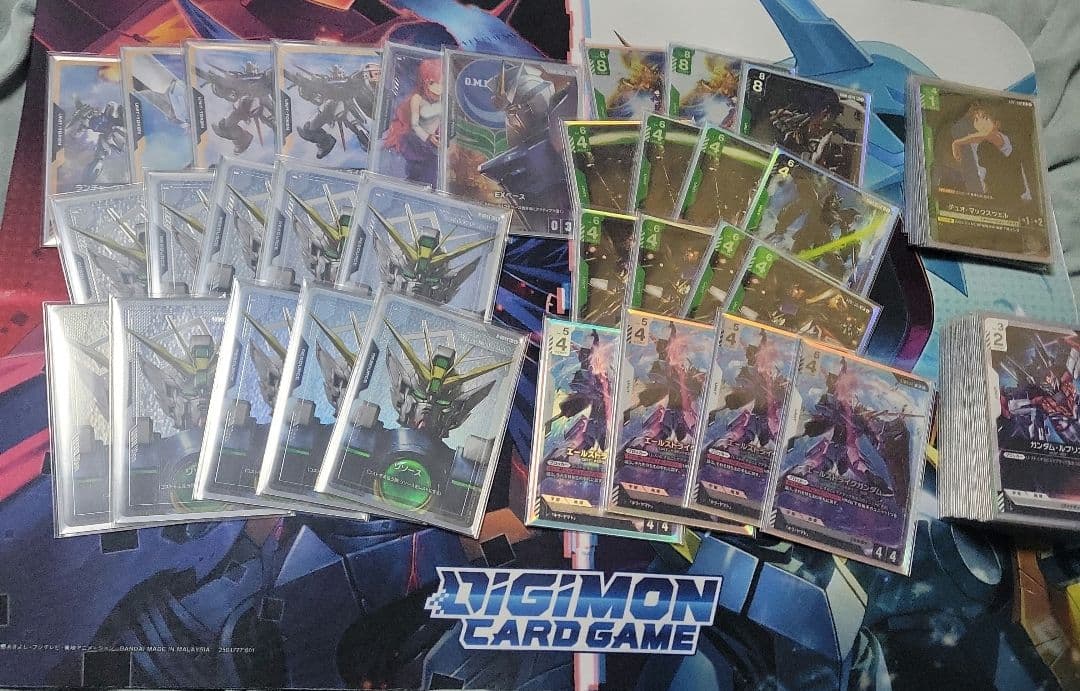 ガンダムカード　緑白ウイングガンダムデッキ