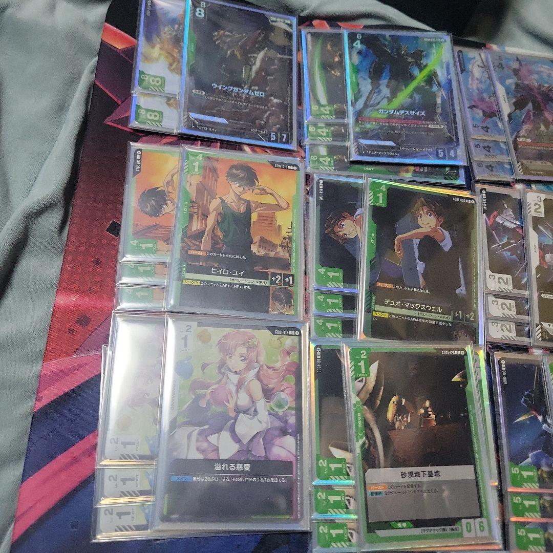 ガンダムカード　緑白ウイングガンダムデッキ