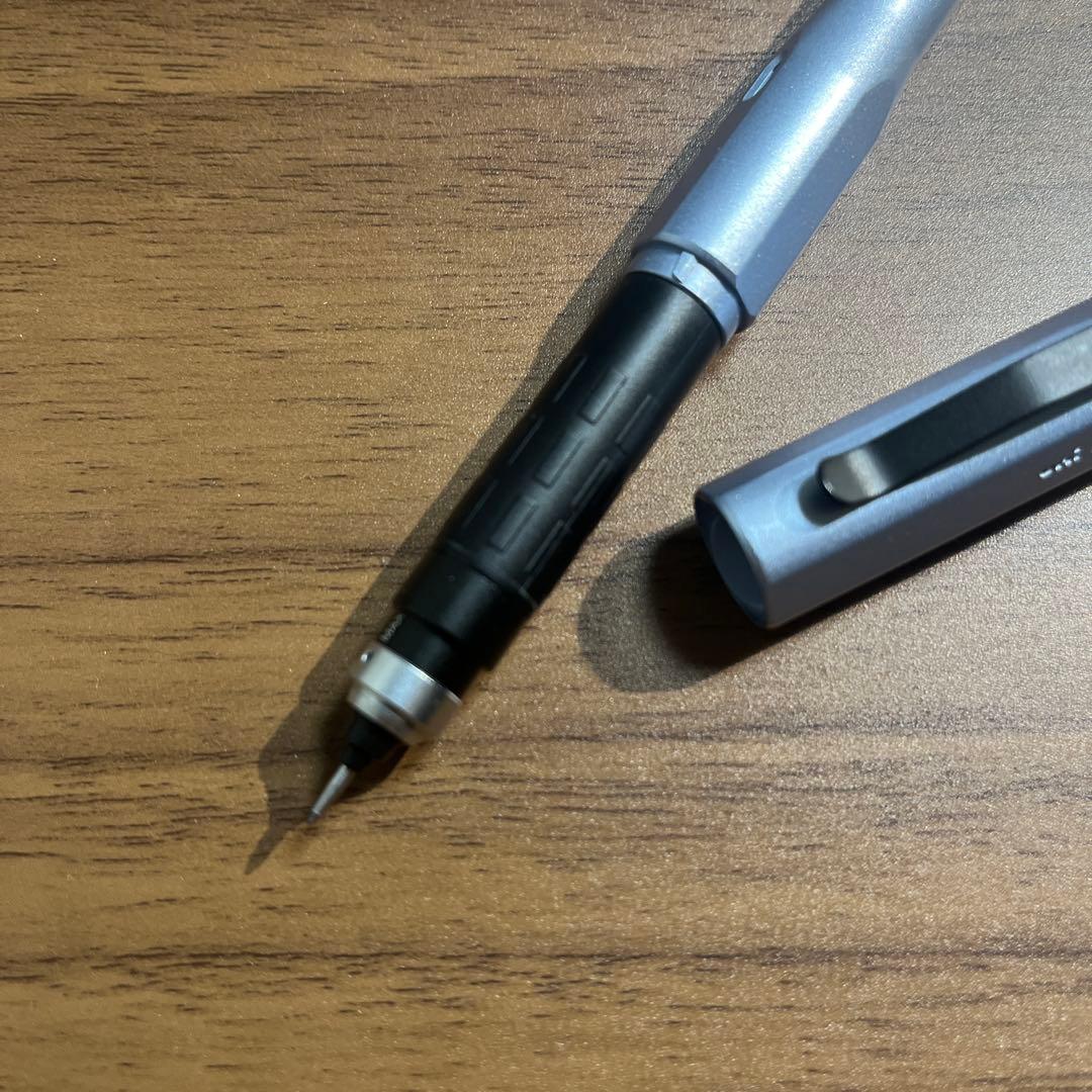 クルトガダイブ カスケードブルー　限定色