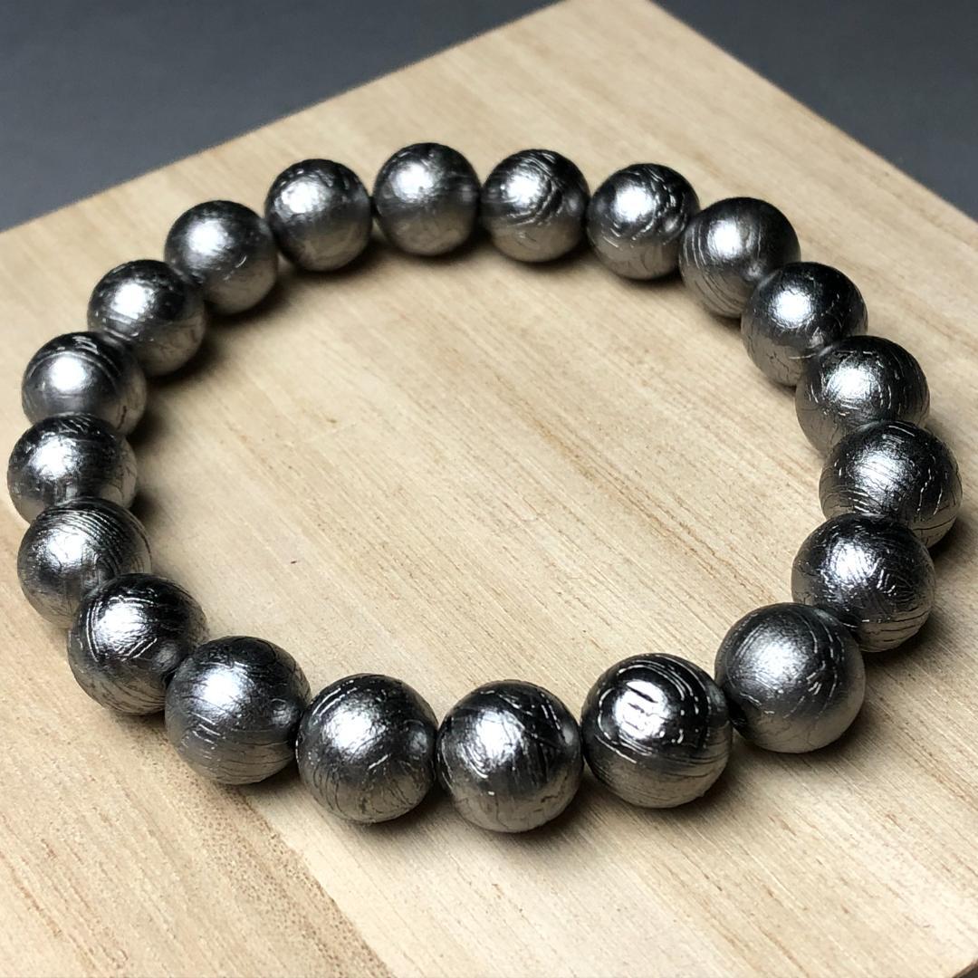 隕石 鉄隕石　アルタイ隕石　 ブレスレット　重さ77ｇ