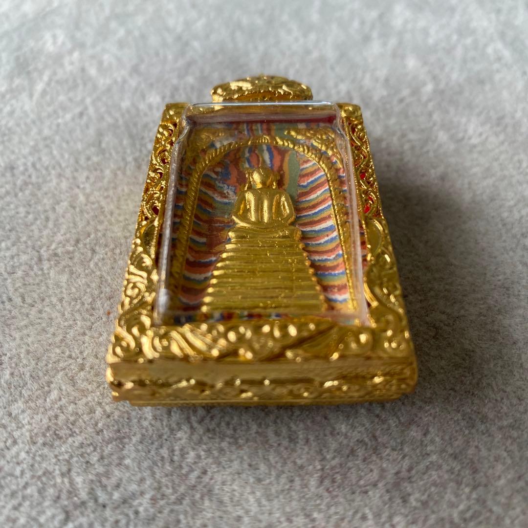 プラクルアン 美しいソムデット 108名の高僧 特別版 危険回避 最強の御守り