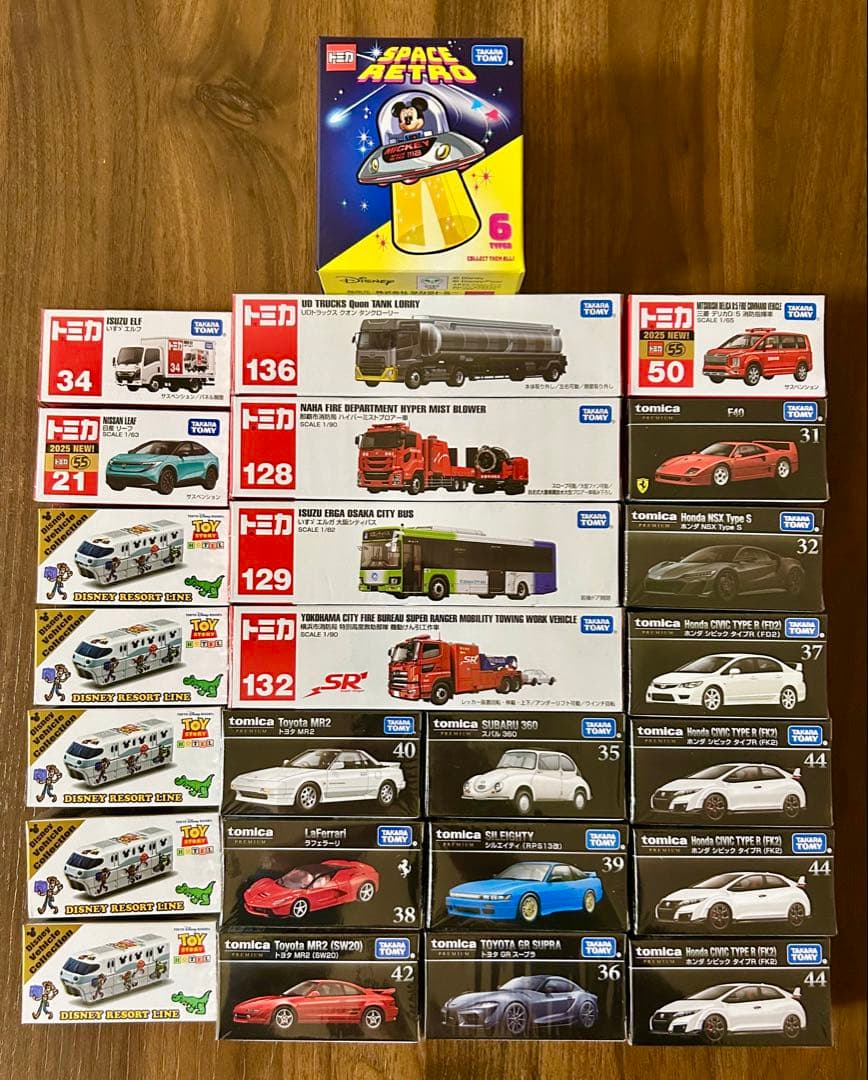 トミカ、ディズニーリゾート限定トミカ　25台まとめ売り