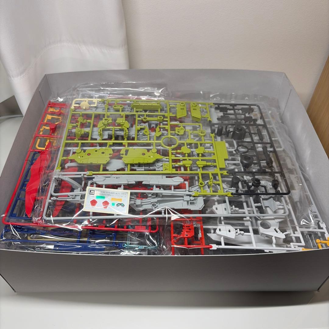 【新品未組立】HG デスティニーガンダムSpecII&ゼウスシルエット